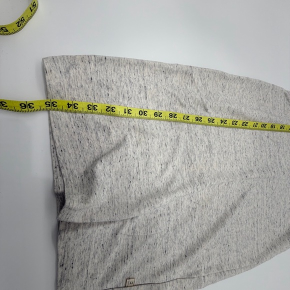 NYTT Light Gray Sleeveless Top - Picture 6 of 7